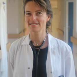 Photo de profil de AUMEGEAT Valérie (Dr)