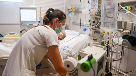 Réanimation et soins critiques